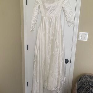 Elegant White Lace Long Sleeve Dress
